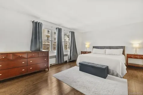 12 Lake Avenue Bronxville NY 10708
