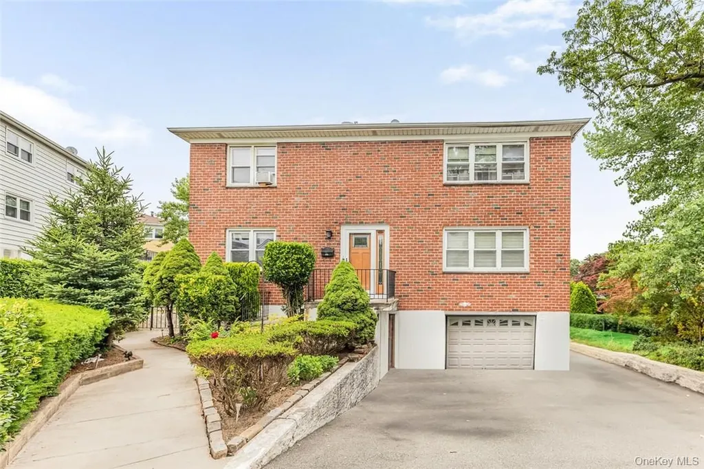 433 Palmer Road Yonkers NY 10701