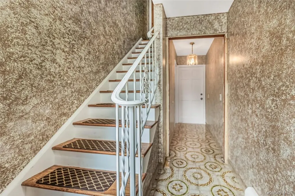 433 Palmer Road Yonkers NY 10701