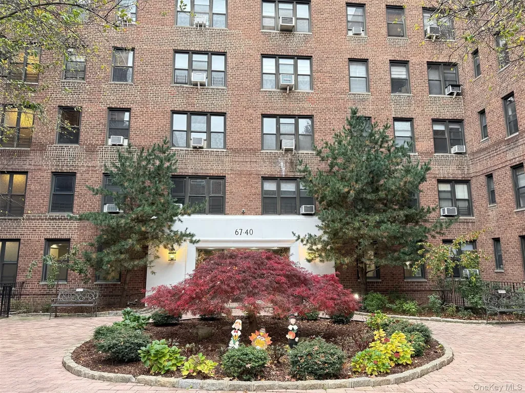 6740 Yellowstone Boulevard Forest Hills NY 11375