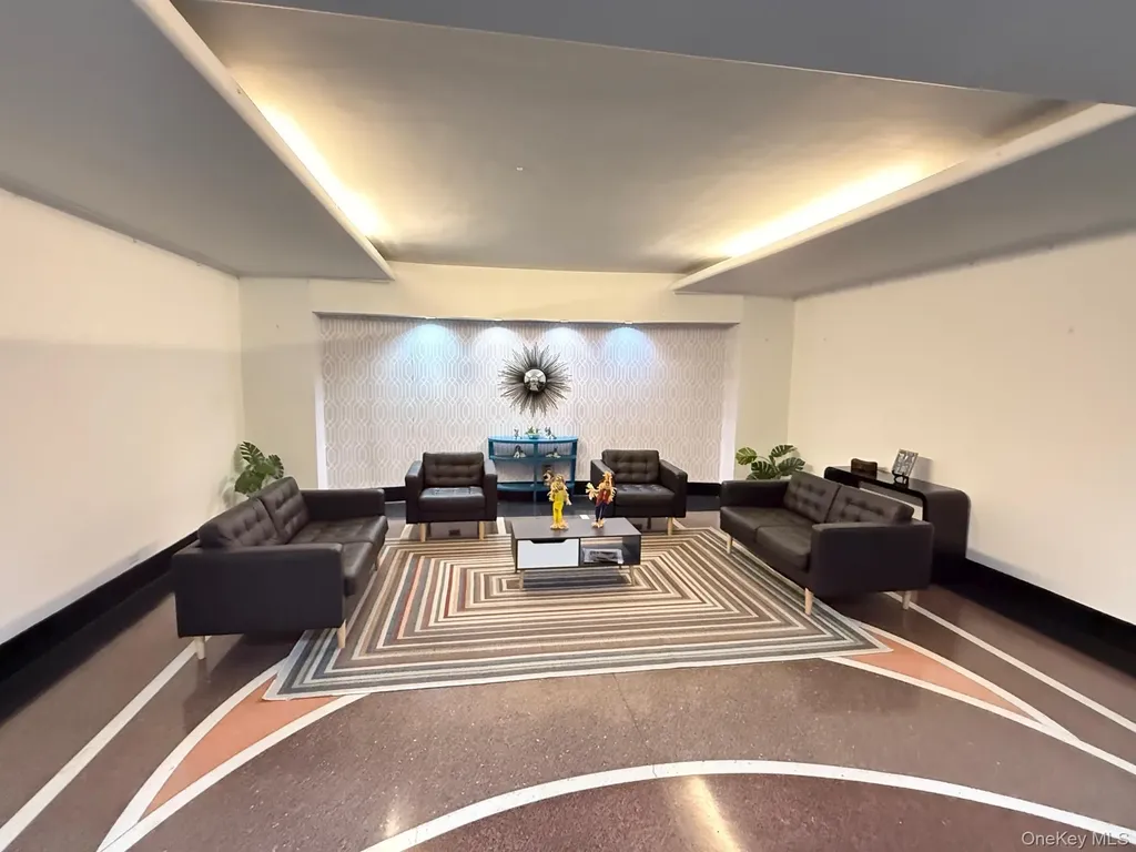 6740 Yellowstone Boulevard Forest Hills NY 11375