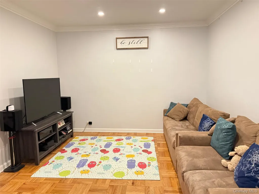 6740 Yellowstone Boulevard Forest Hills NY 11375