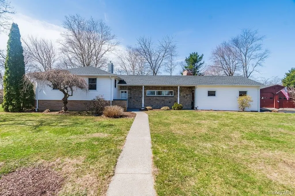 12 Crest Road Danbury CT 06811