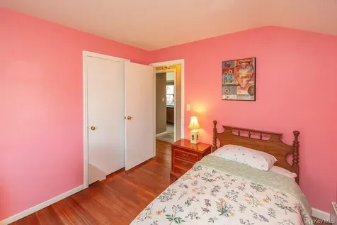 12 Crest Road Danbury CT 06811