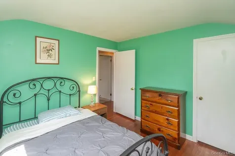 12 Crest Road Danbury CT 06811