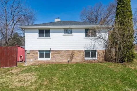12 Crest Road Danbury CT 06811