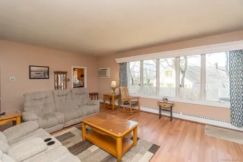 12 Crest Road Danbury CT 06811