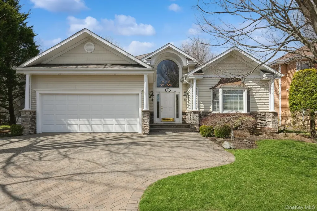 30 Redan Drive Smithtown NY 11787