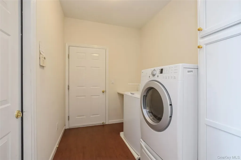30 Redan Drive Smithtown NY 11787