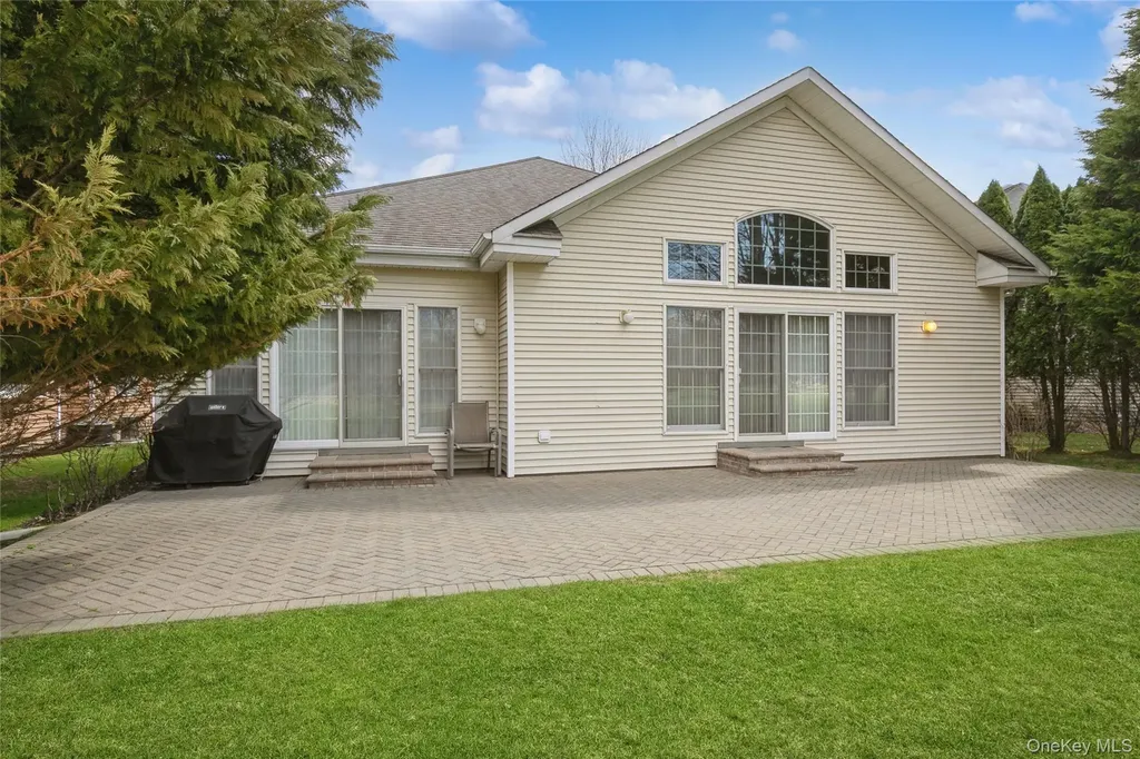 30 Redan Drive Smithtown NY 11787