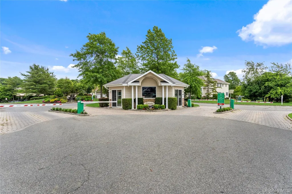 30 Redan Drive Smithtown NY 11787