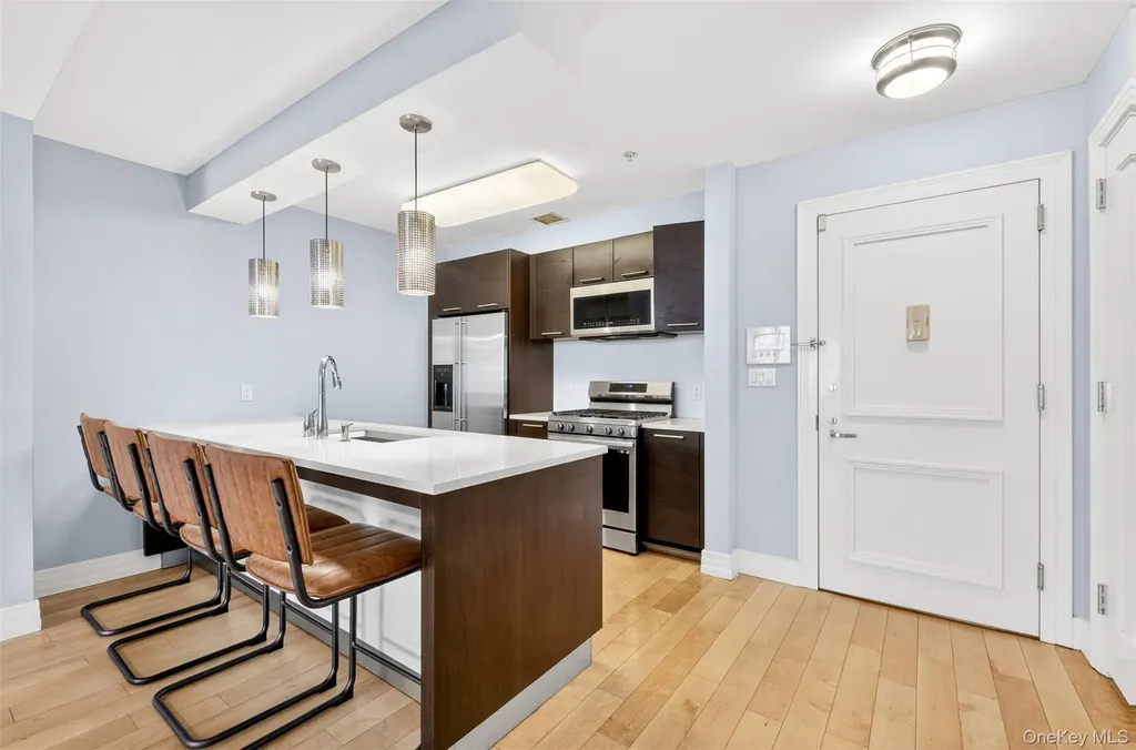 6405 Yellowstone Boulevard Forest Hills NY 11375