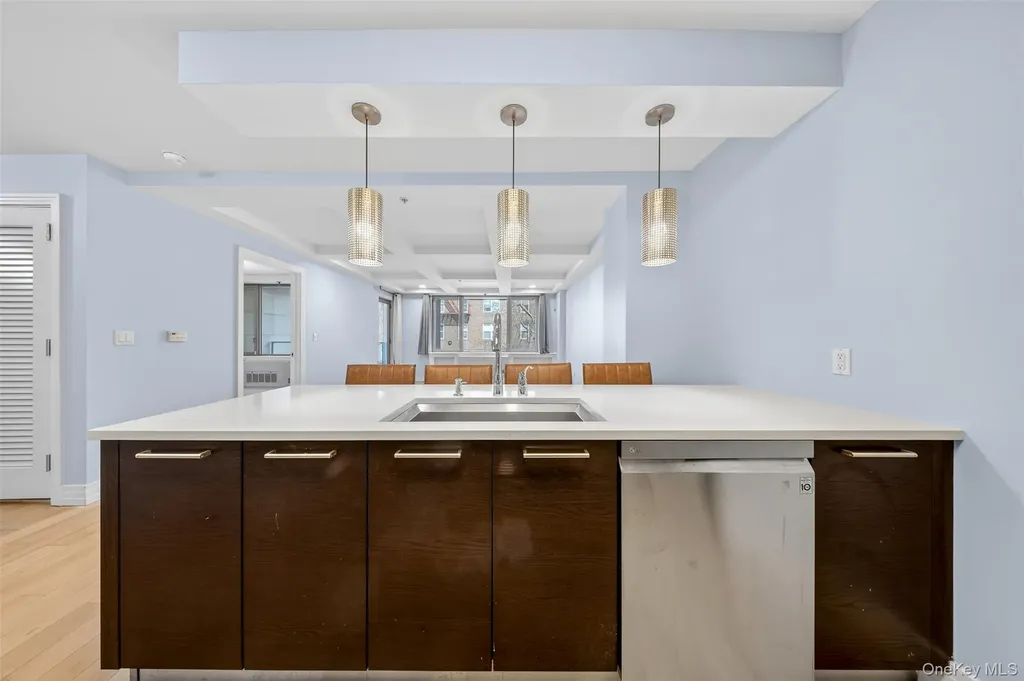 6405 Yellowstone Boulevard Forest Hills NY 11375