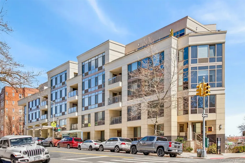 6405 Yellowstone Boulevard Forest Hills NY 11375