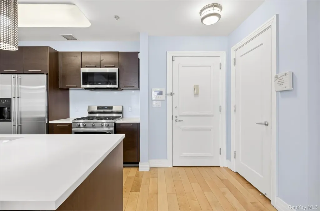 6405 Yellowstone Boulevard Forest Hills NY 11375