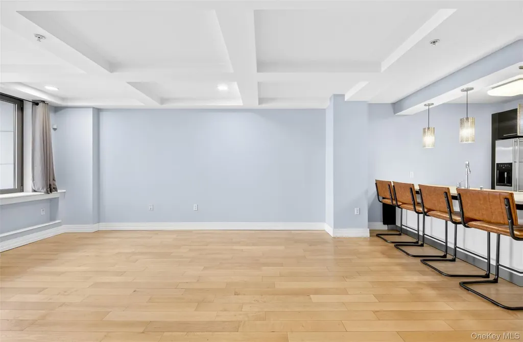 6405 Yellowstone Boulevard Forest Hills NY 11375
