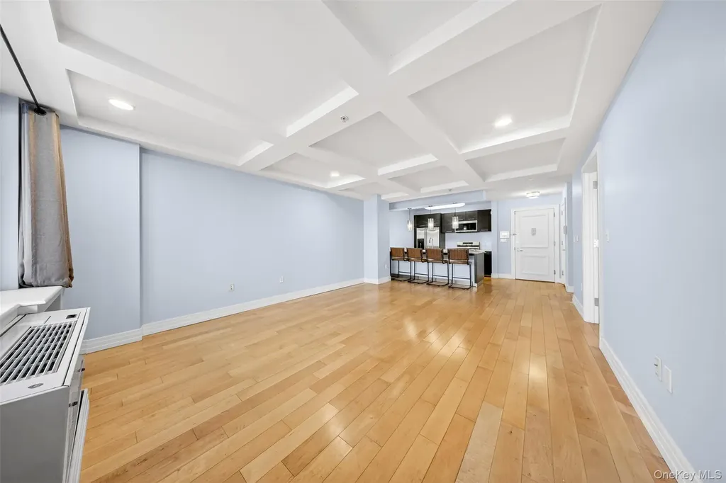 6405 Yellowstone Boulevard Forest Hills NY 11375