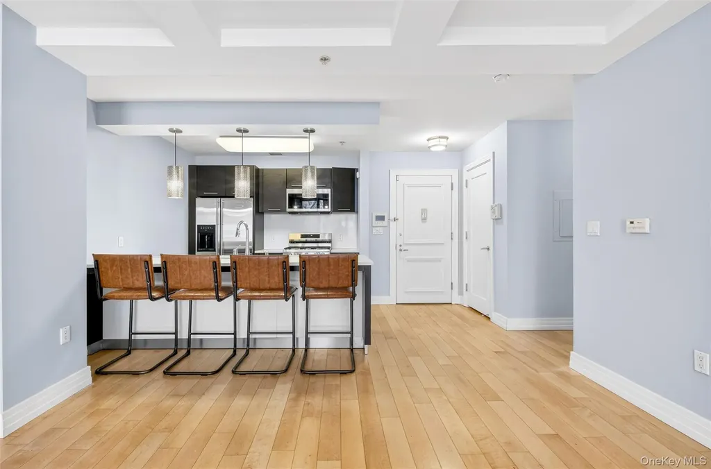 6405 Yellowstone Boulevard Forest Hills NY 11375