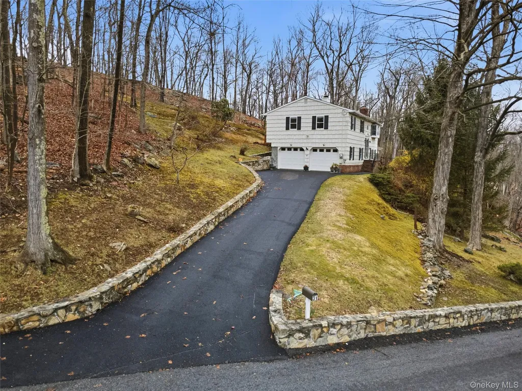 31 Colonel Enoch Drive Carmel NY 10512