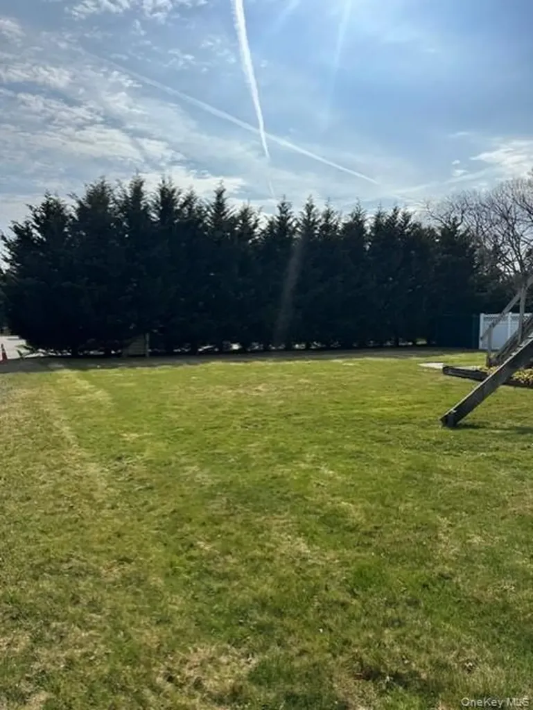 323 Mill Road Westhampton Beach NY 11978