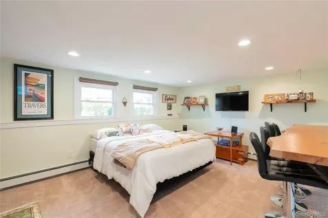 4 Tanglewood Lane Poughkeepsie NY 12603