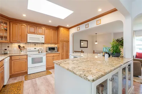 4 Tanglewood Lane Poughkeepsie NY 12603
