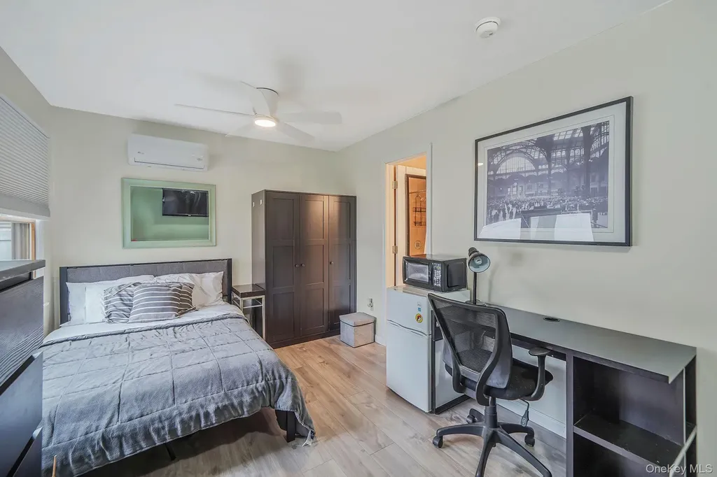 11 Nehring Avenue Babylon NY 11702