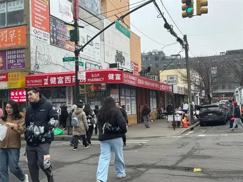 13502 Roosevelt Avenue Flushing NY 11354