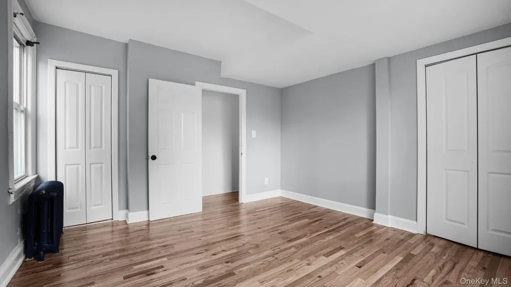 320 E 235th Street Bronx NY 10470