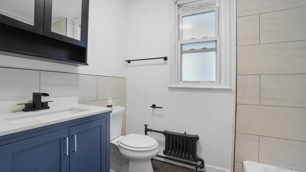 320 E 235th Street Bronx NY 10470