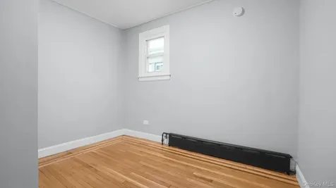 320 E 235th Street Bronx NY 10470