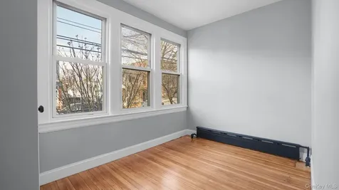 320 E 235th Street Bronx NY 10470