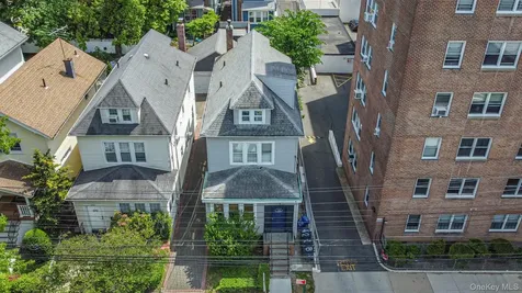 320 E 235th Street Bronx NY 10470