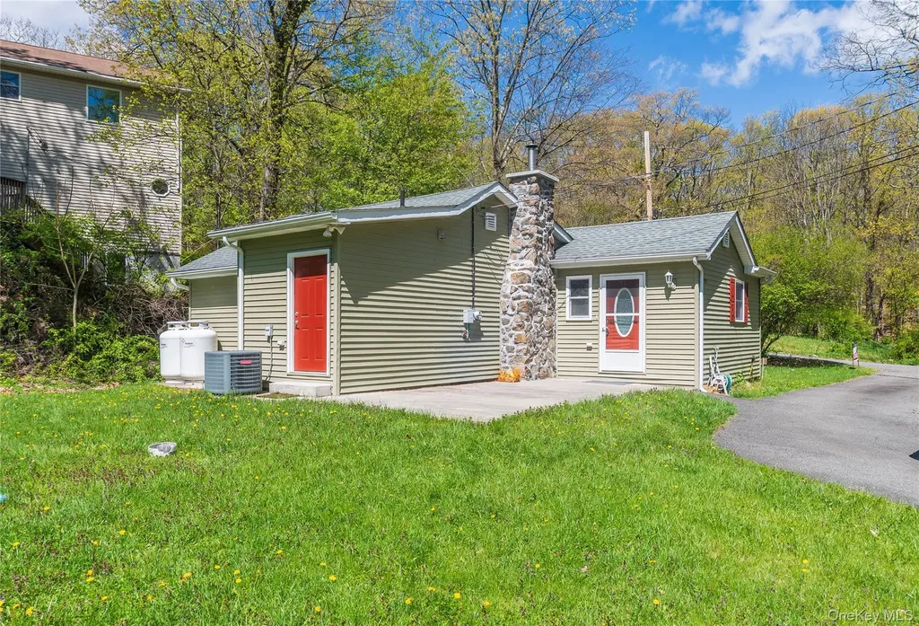 797 Forest Glen Road Monroe NY 10950