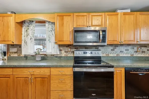 525 Bloomingburg Road Middletown NY 10940