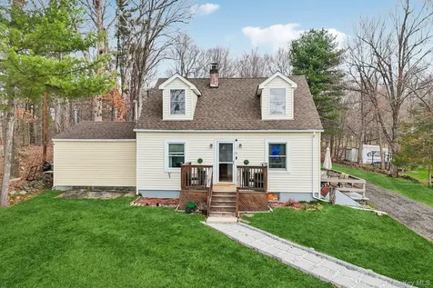 525 Bloomingburg Road Middletown NY 10940