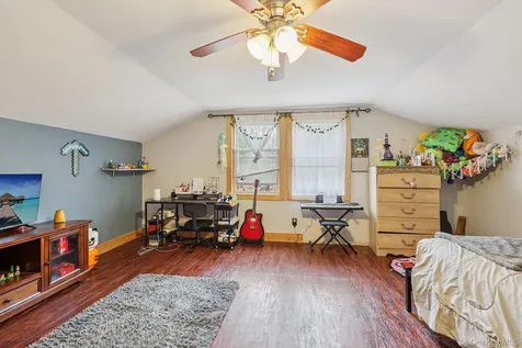 525 Bloomingburg Road Middletown NY 10940