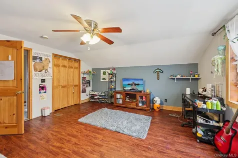 525 Bloomingburg Road Middletown NY 10940