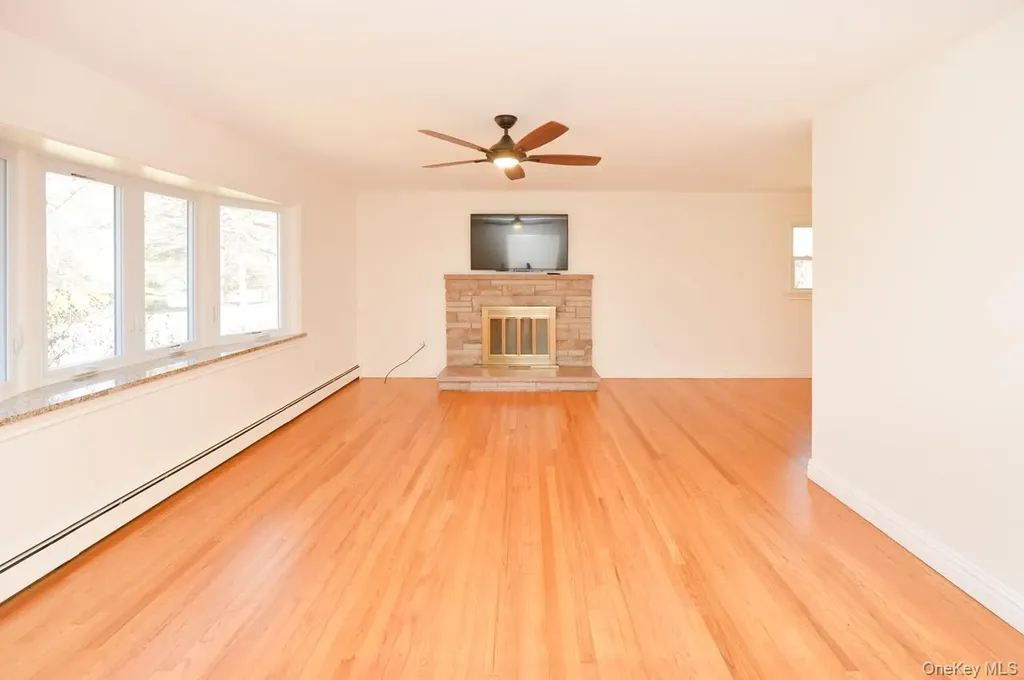 2 Augur Road Airmont NY 10901