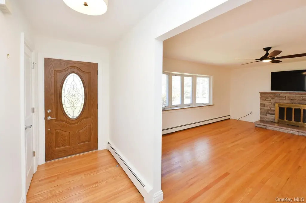 2 Augur Road Airmont NY 10901