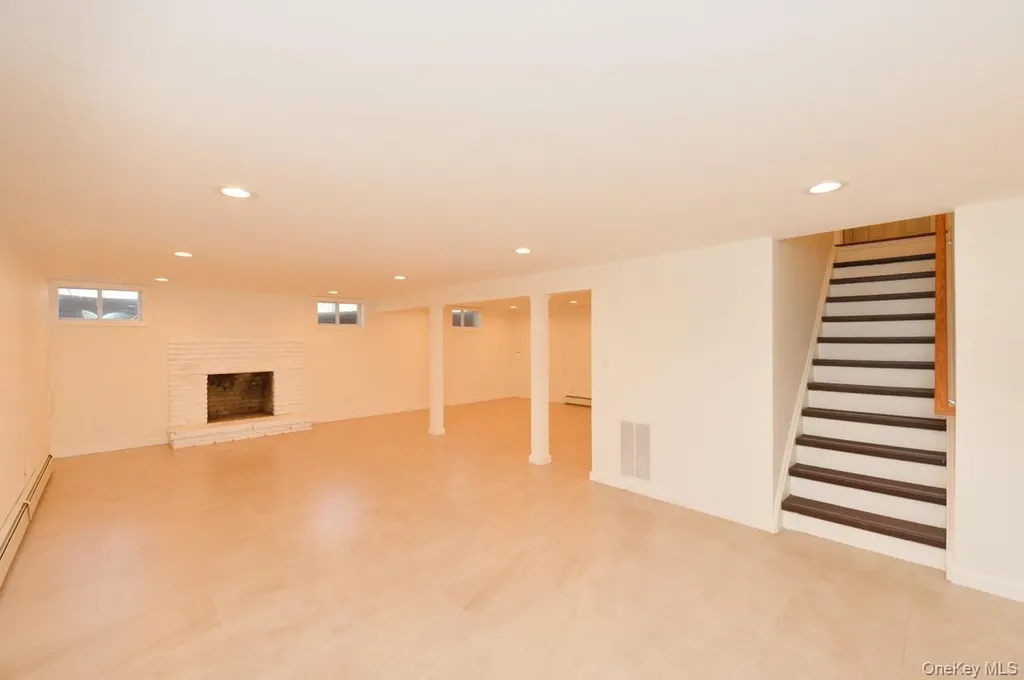 2 Augur Road Airmont NY 10901