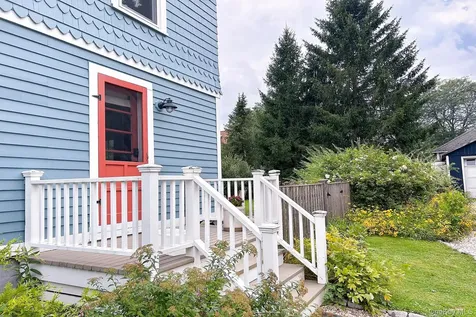 5 Central Avenue Millerton NY 12546