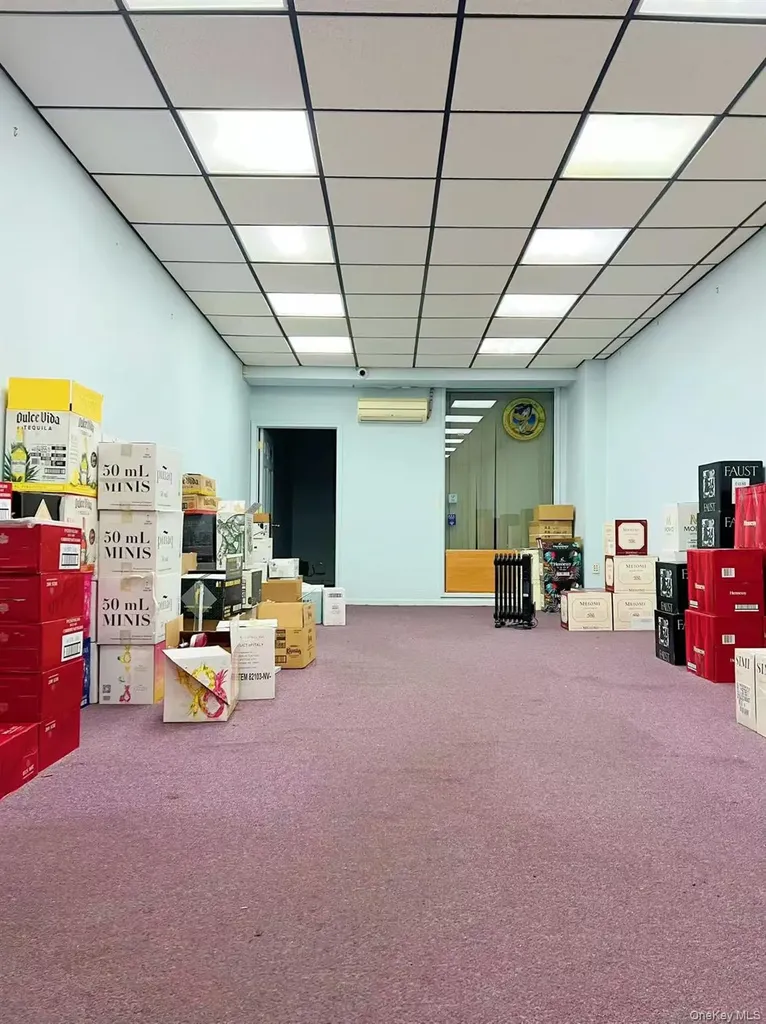 13527 40th Road Flushing NY 11354