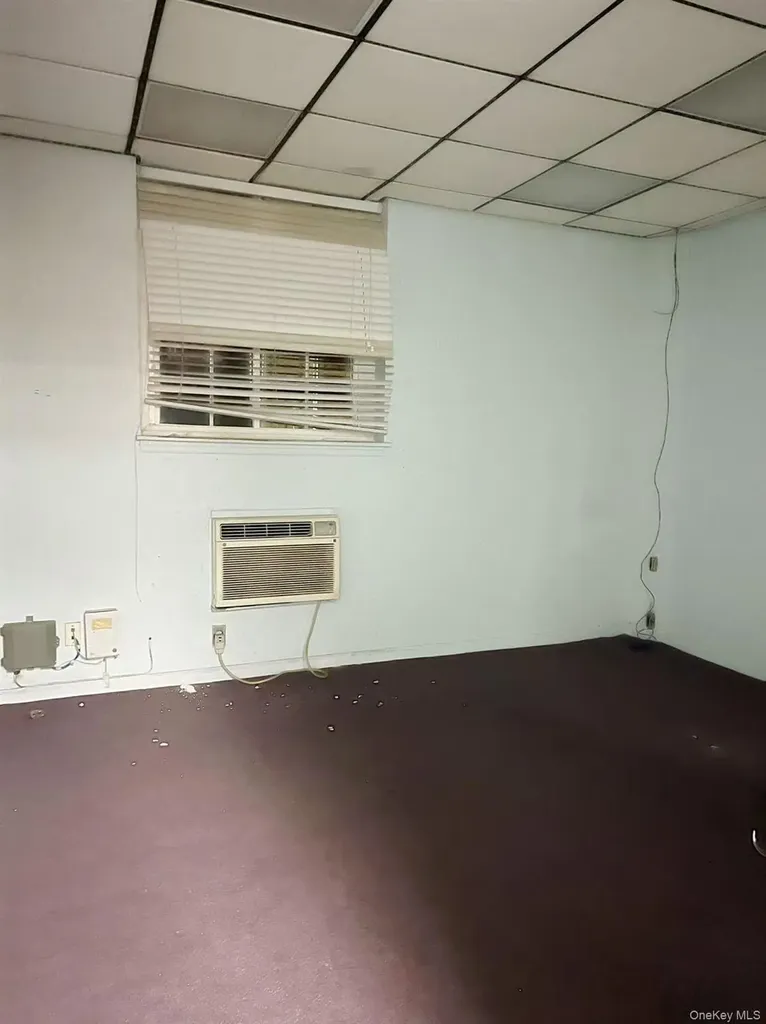 13527 40th Road Flushing NY 11354