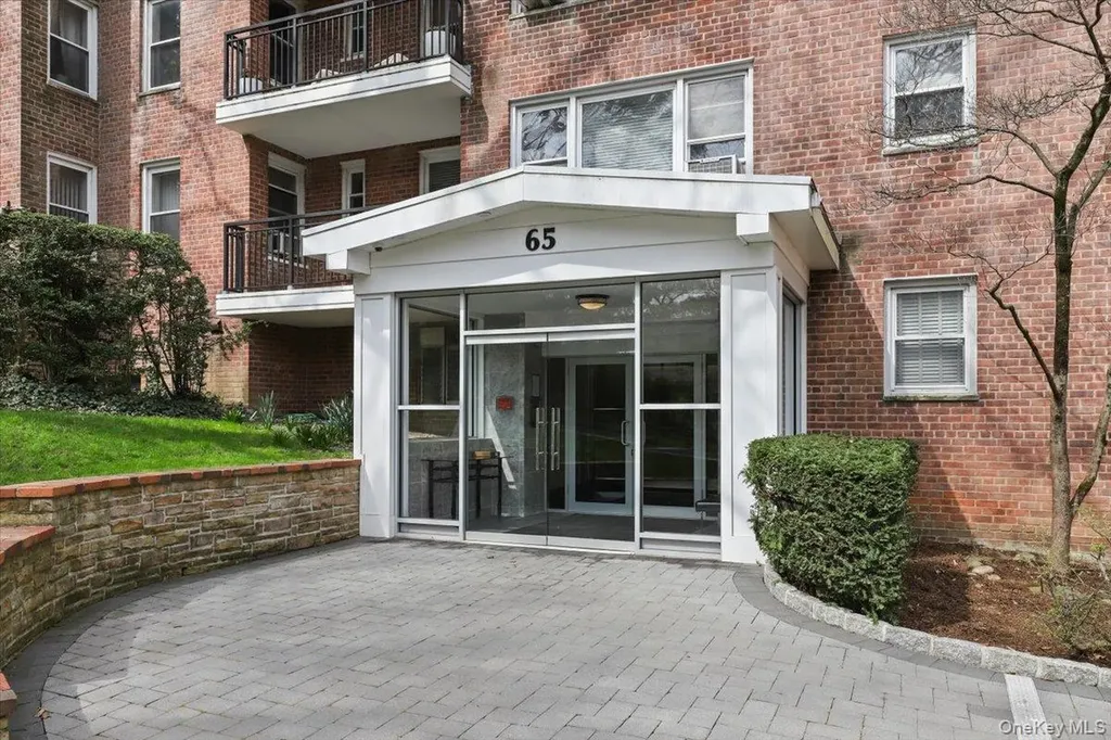 65 Durham Road Bronxville NY 10708