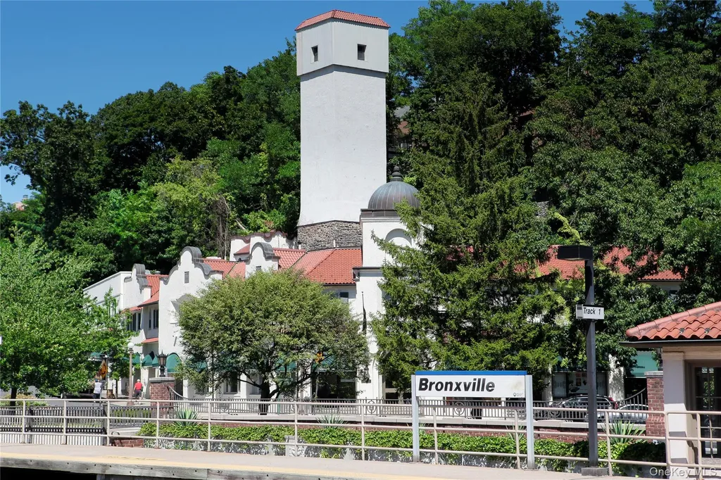 65 Durham Road Bronxville NY 10708