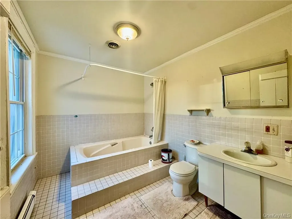 255 Howells Road Middletown NY 10940