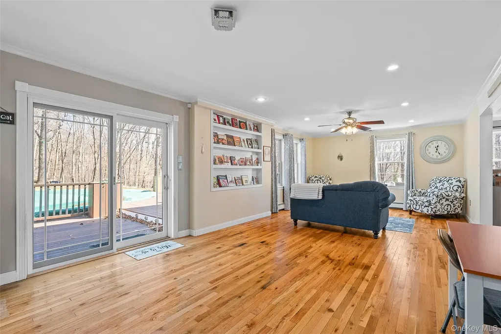 281 Lake Shore Drive Pine Bush NY 12566