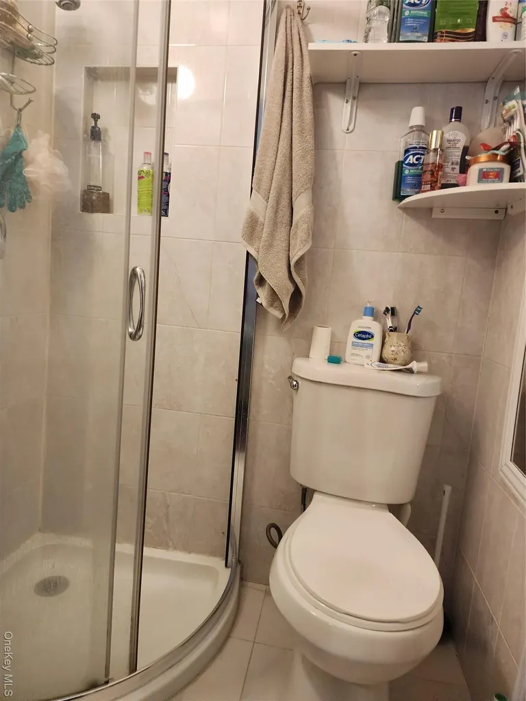 7711 64th Lane Glendale NY 11385