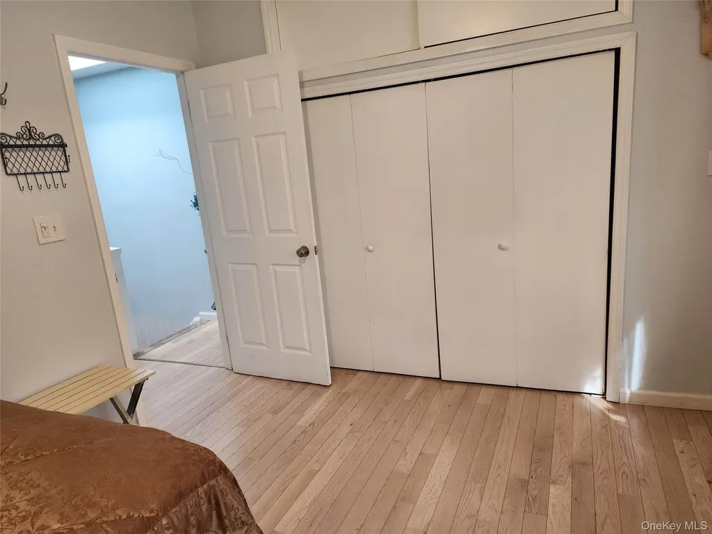 7711 64th Lane Glendale NY 11385